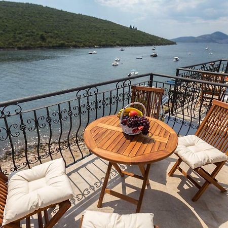 Villa San Apartments Tivat Eksteriør billede