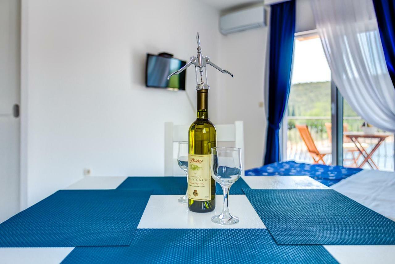 Villa San Apartments Tivat Eksteriør billede