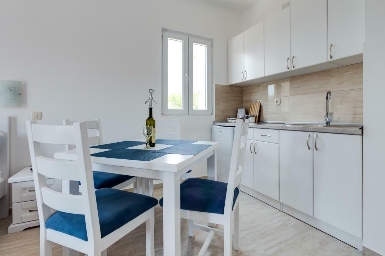Villa San Apartments Tivat Eksteriør billede