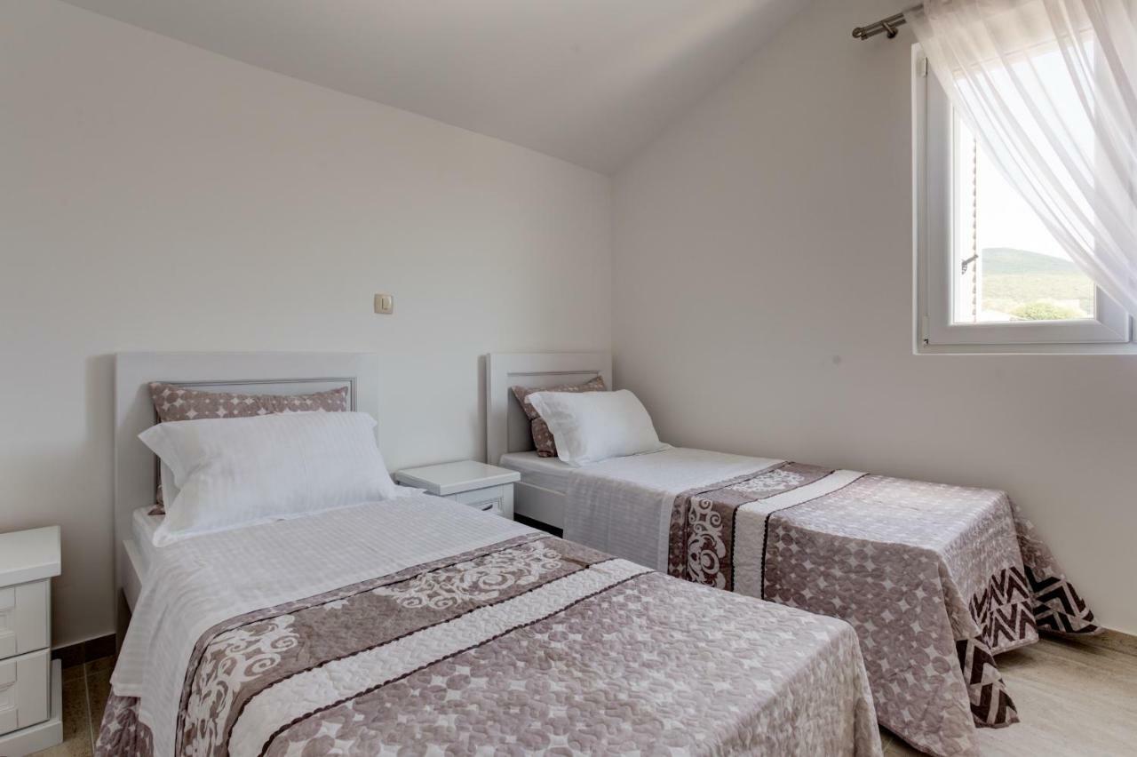 Villa San Apartments Tivat Eksteriør billede
