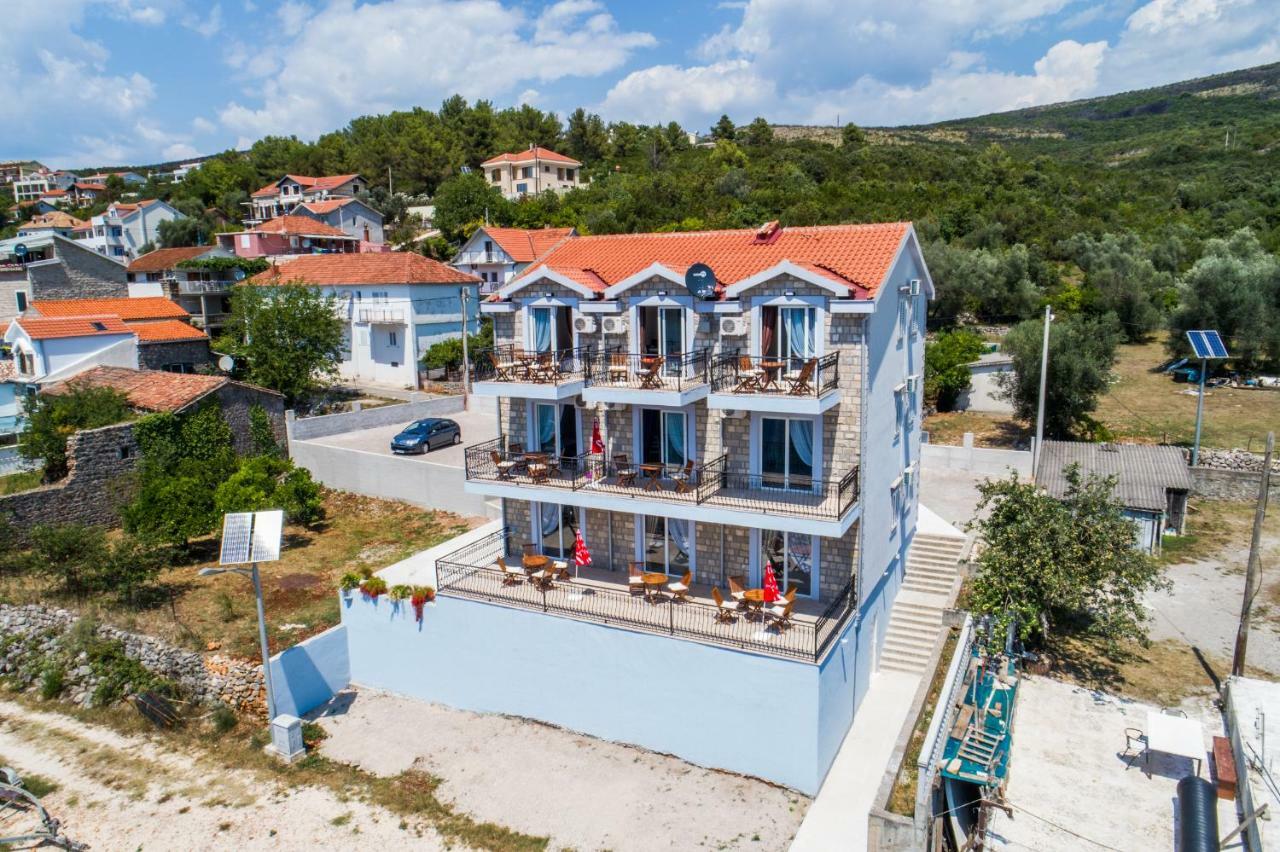 Villa San Apartments Tivat Eksteriør billede